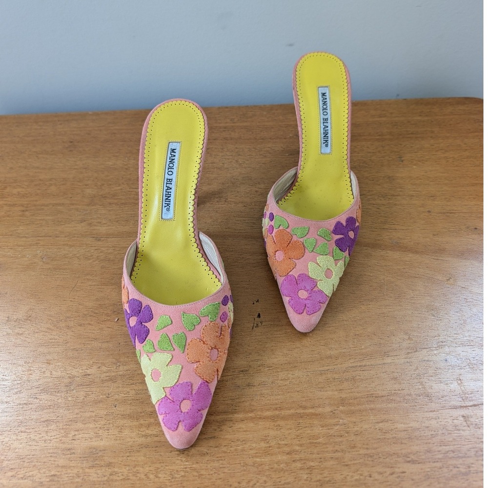 Vintage Y2K Manolo Blahnik Pastel Floral Suede Pointed Toe Mules - Picture 2 of 16